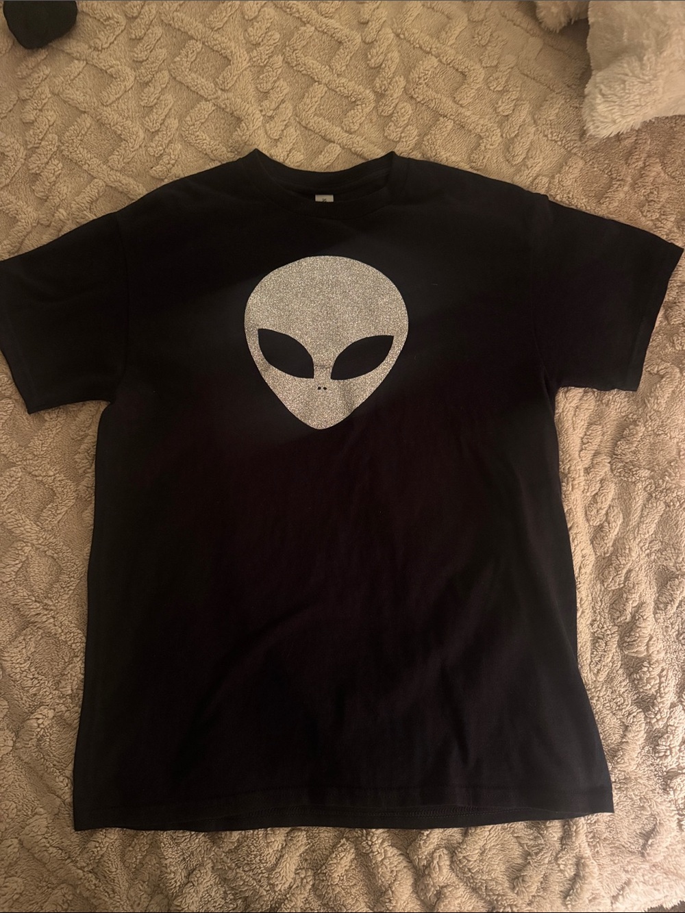 Gildan Black Tee with Silver Alien Face